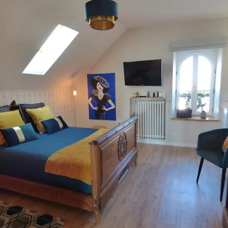 לינה וארוחת בוקר D'hotes Citadine Bleu Or